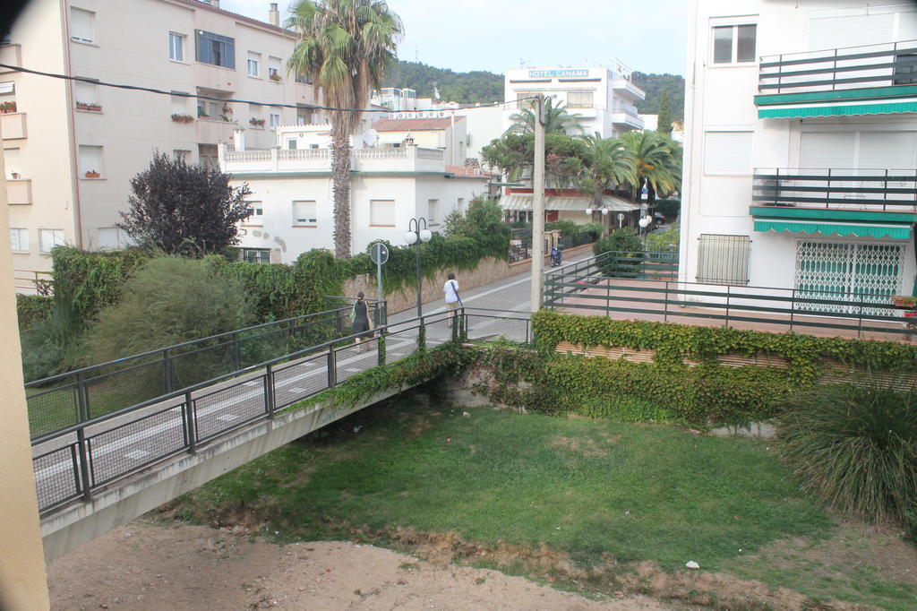 Apartaments Can Claudi Tossa de Mar Exteriör bild