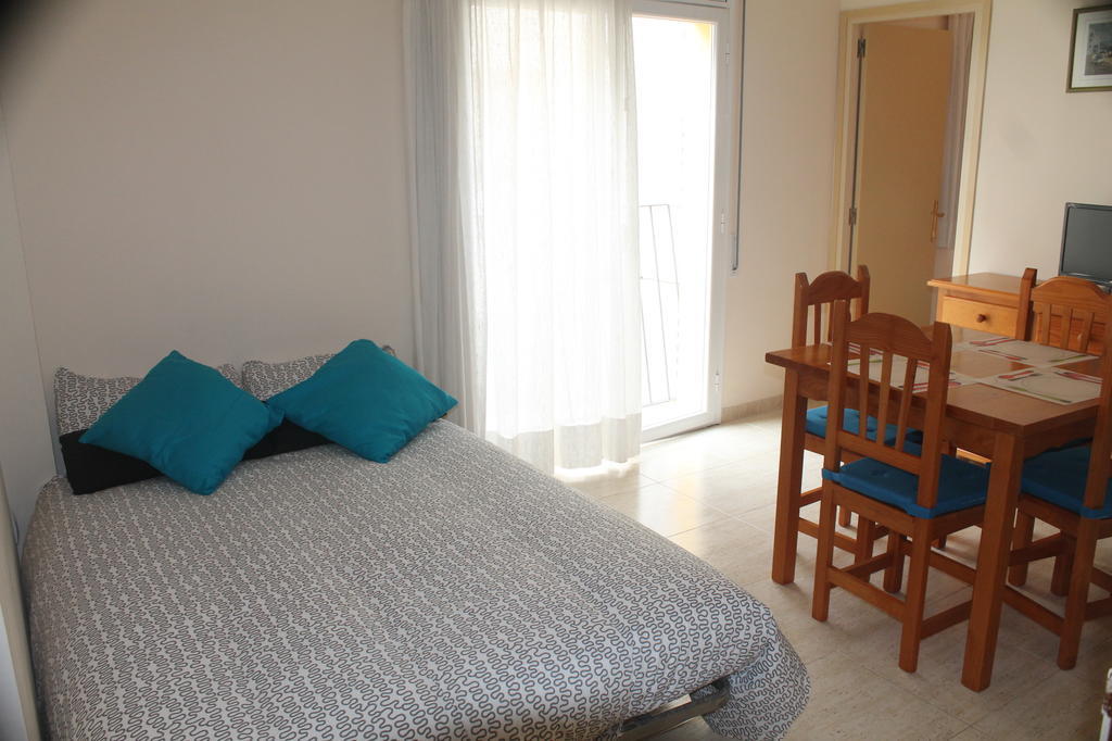Apartaments Can Claudi Tossa de Mar Exteriör bild